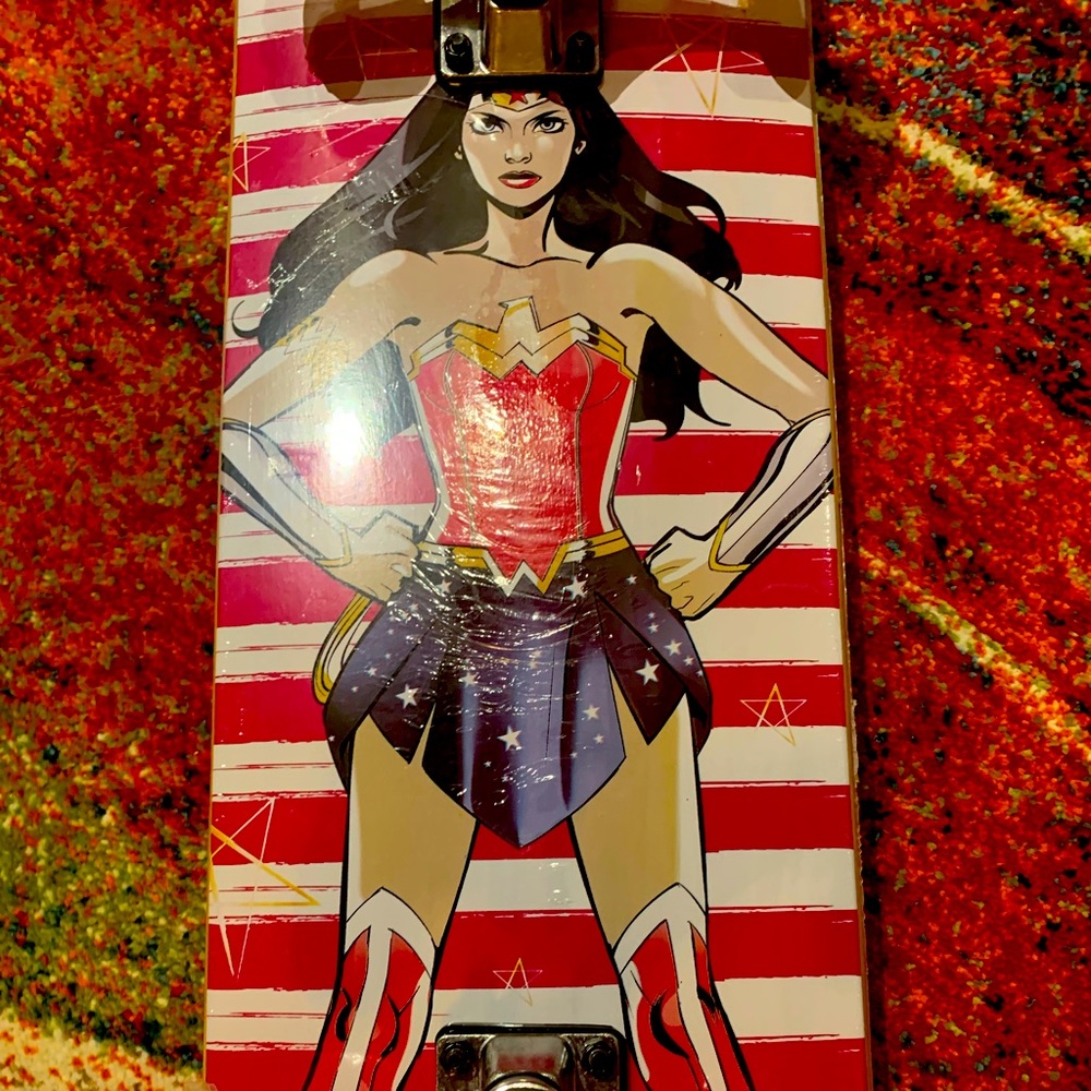 Flybar 31 inch Wonder Woman Skateboard
